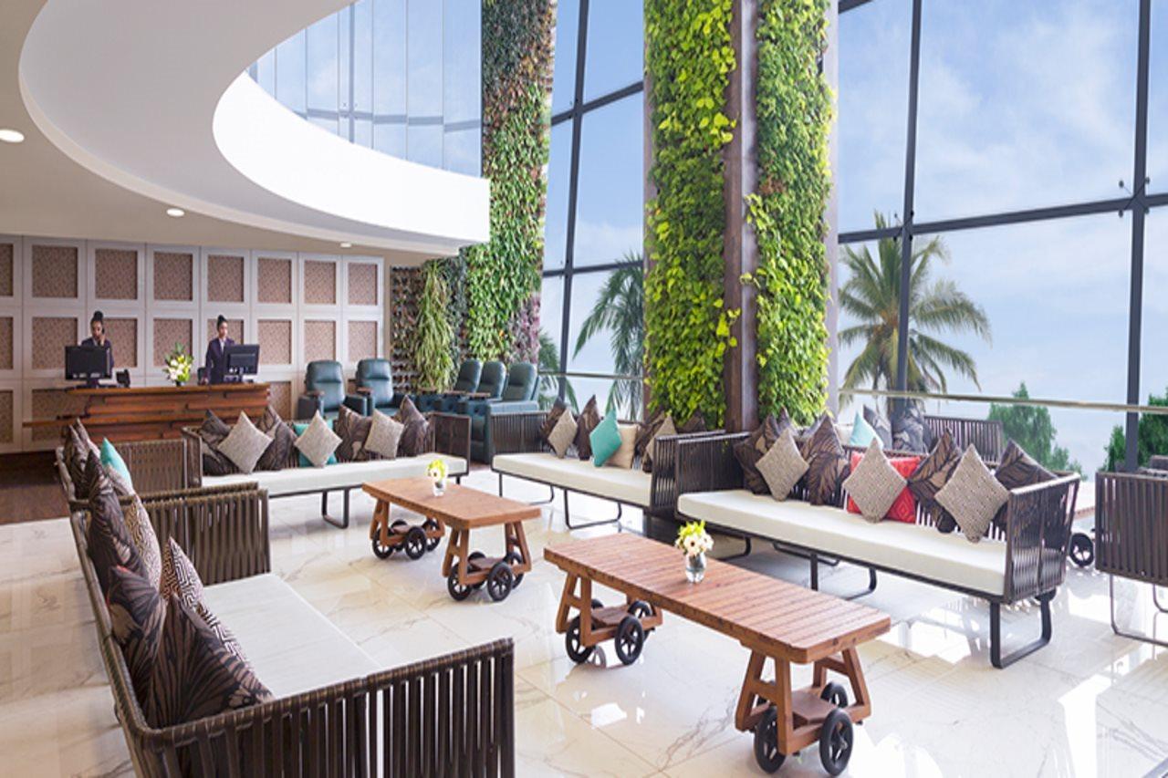 รีเจนตา เซ็นทรัล โฮเต็ล แอนด์ คอนเวนชั่น เซ็นเตอร์ นาคปุระ Hotel ภายนอก รูปภาพ