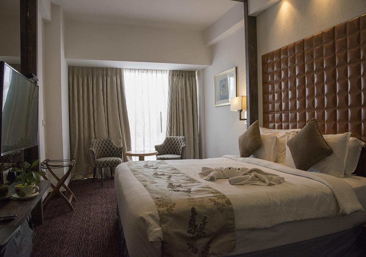 รีเจนตา เซ็นทรัล โฮเต็ล แอนด์ คอนเวนชั่น เซ็นเตอร์ นาคปุระ Hotel ภายนอก รูปภาพ